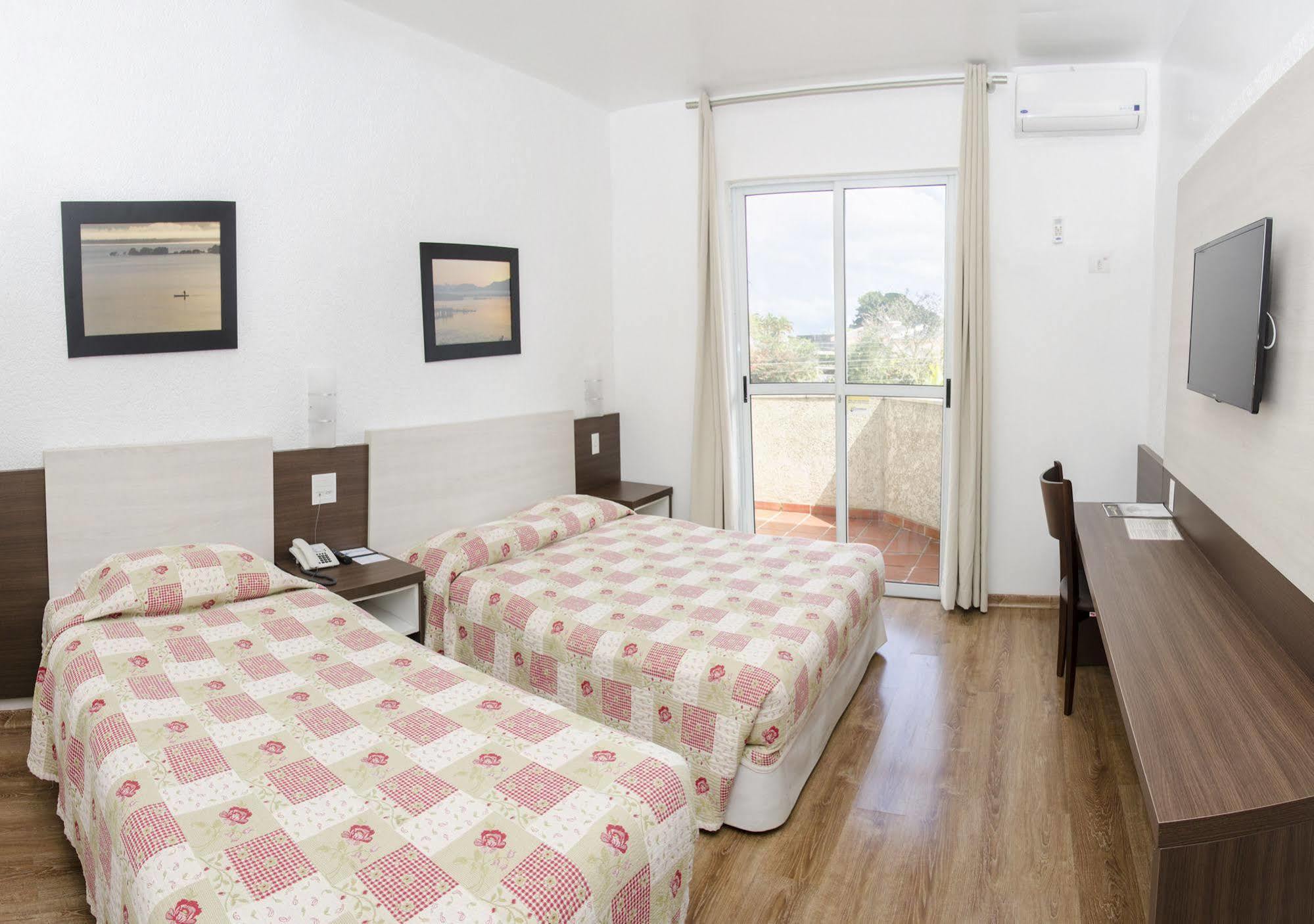 Camboa Hotel Paranaguá エクステリア 写真