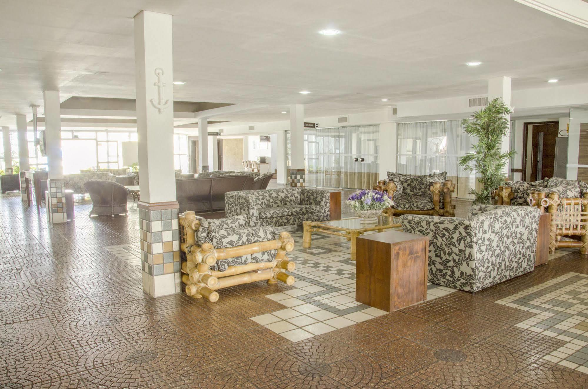 Camboa Hotel Paranaguá エクステリア 写真